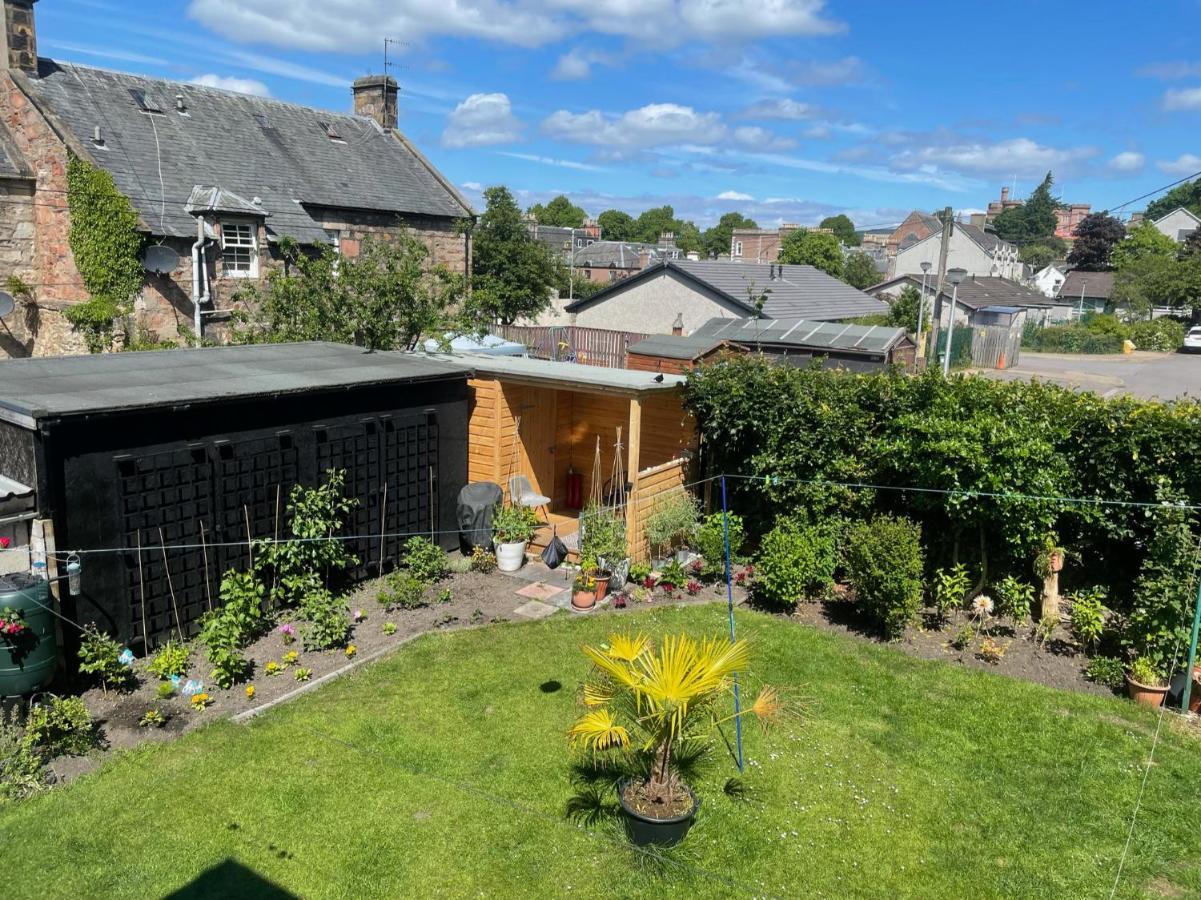 Glen Ness Apartment In Tranquil Area Of City Centre Inverness Extérieur photo